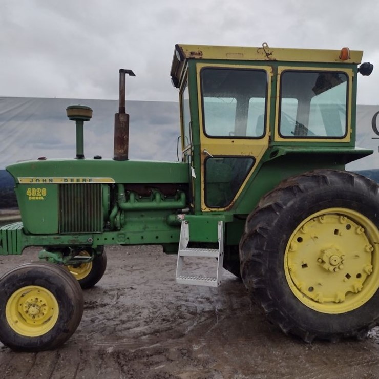 JOHN DEERE 4020