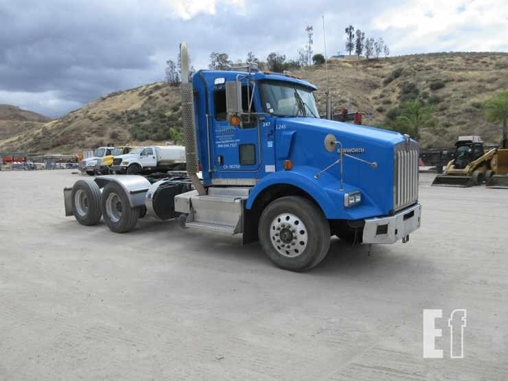 2015-kenworth-t800-image-2