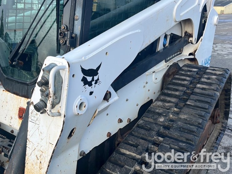 2020-bobcat-t870-image-21