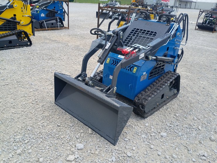 #l63-007-•-2026-zjg-380-mini-skid-steer-image-8