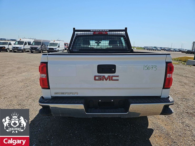 2017-gmc-sierra-1500-image-4