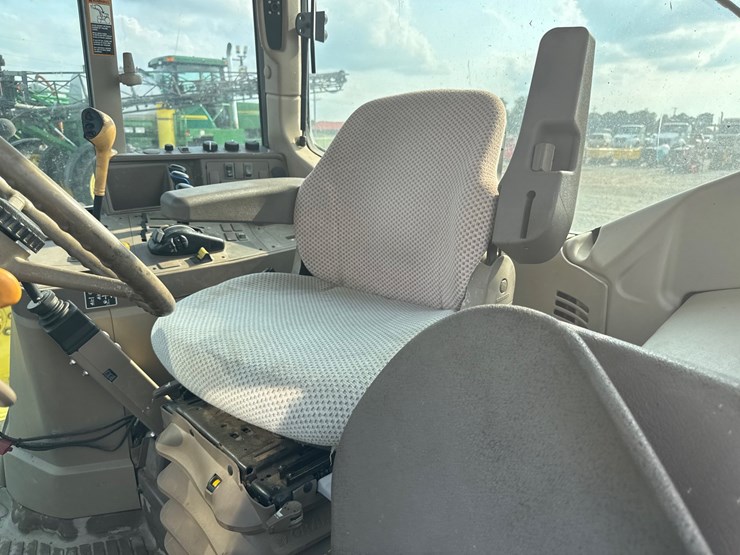john-deere-6125m-image-46