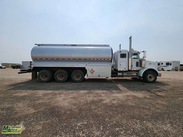 2006-peterbilt-378-image-8