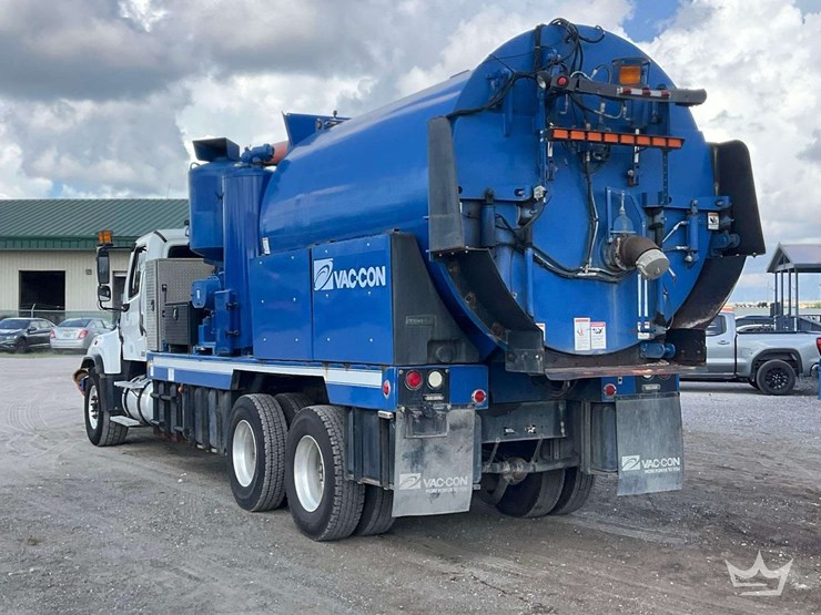 2016-freightliner-114sd-image-4