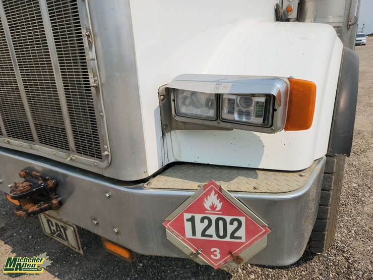 2006-peterbilt-378-image-59