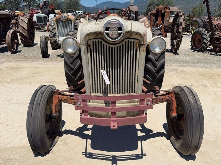 ford-800-image-8
