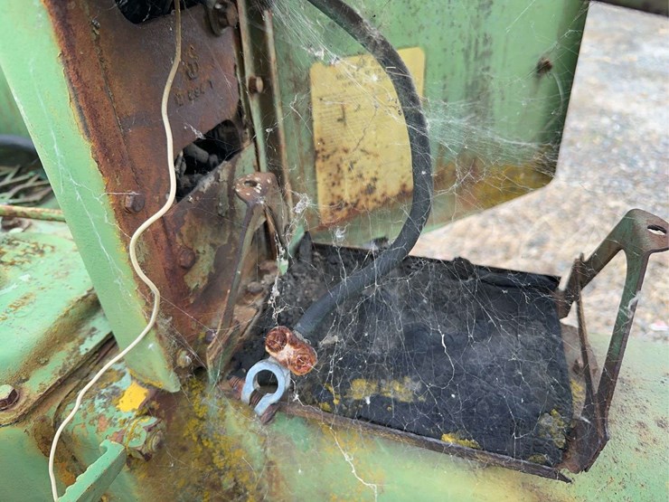 john-deere-m-image-40