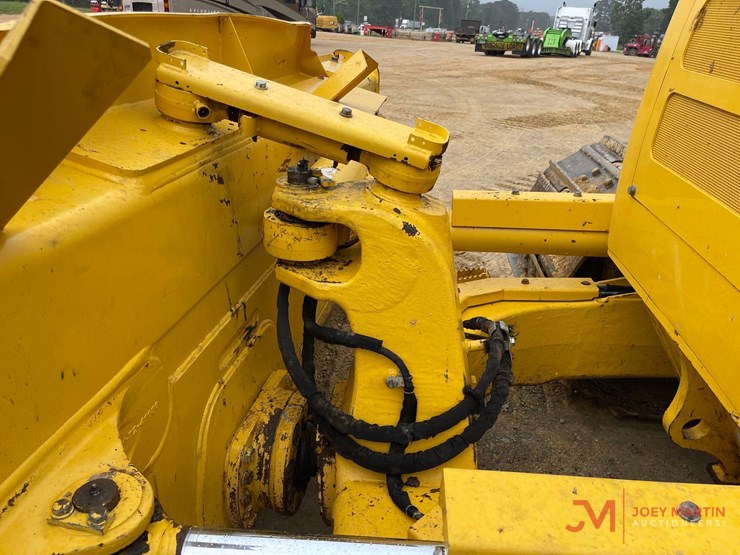 2021-komatsu-d71pxi-24-image-11