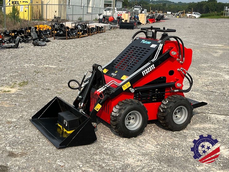 unused-2026-future-ft-323tz-skid-steer-loader-mini-skid-steer-image-1