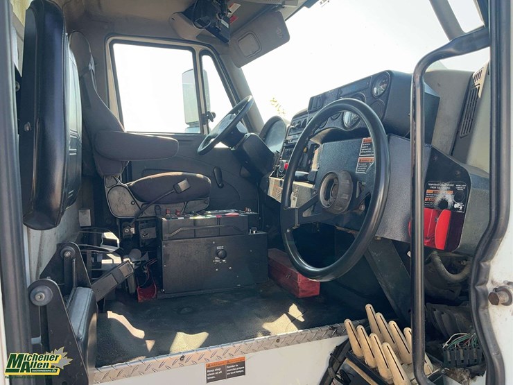 2011-international-workstar-7400-image-19