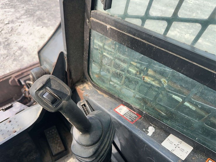 deere-318d-image-24