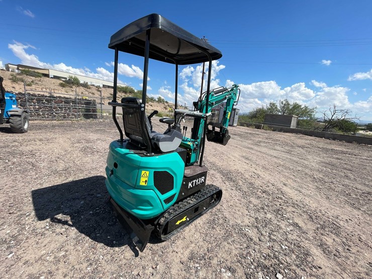 #2458-•-2026-cfg-kt13r-mini-excavator-image-6