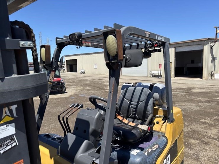2015-caterpillar-2c6000-image-16
