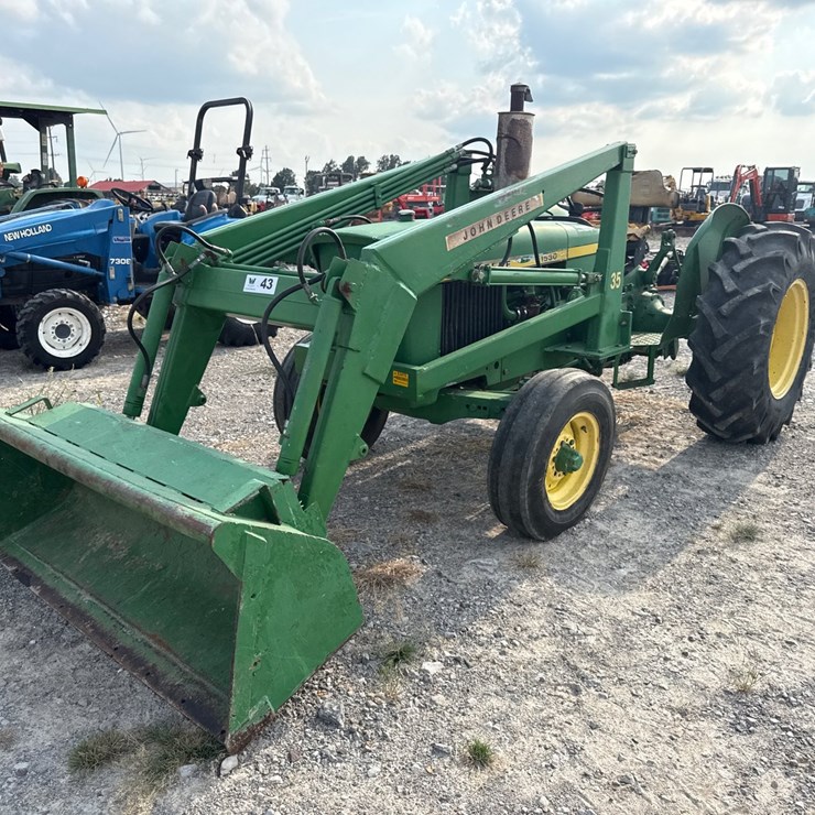 JOHN DEERE 1530