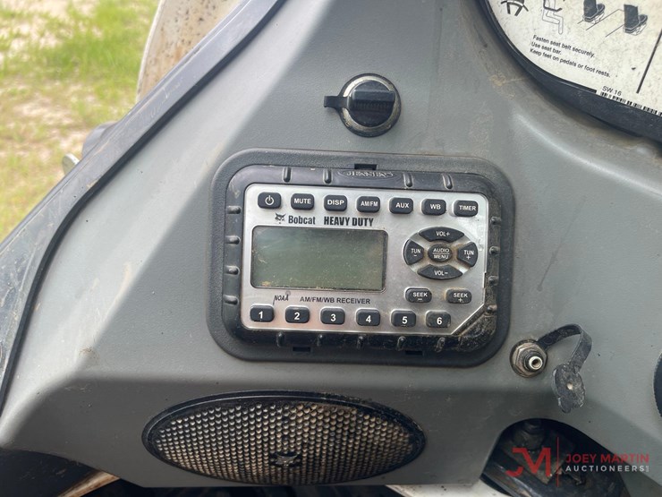 2019-bobcat-t770-image-15