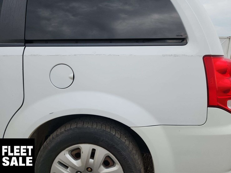 2016-dodge-grand-caravan-image-49