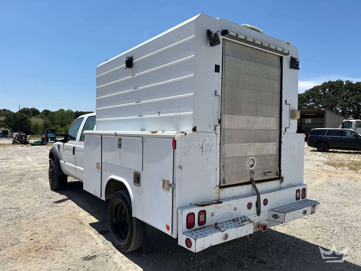 2008-ford-f550-image-2