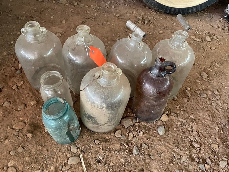 #1239-•-(8)-vintage-glass-bottles-and-jars-image-12