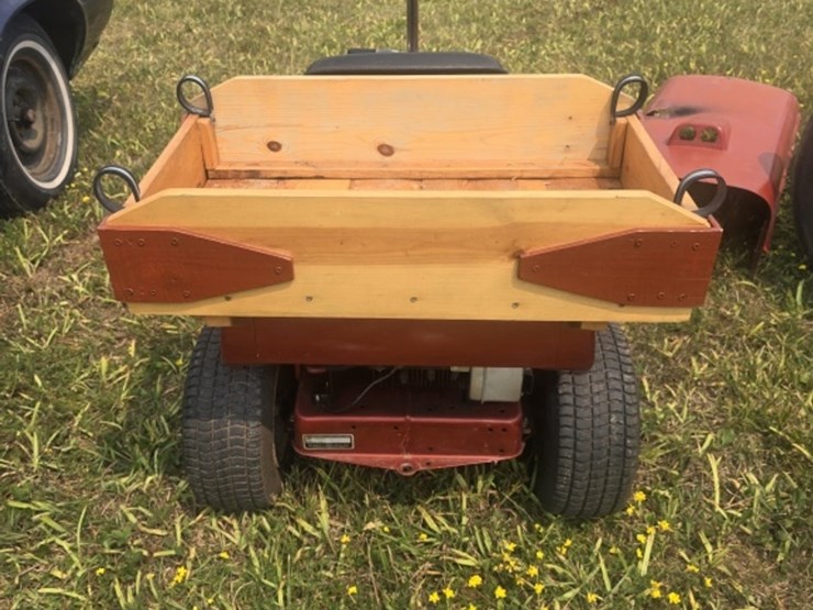 #9-•-yard-kind-8/30-riding-mower-image-3