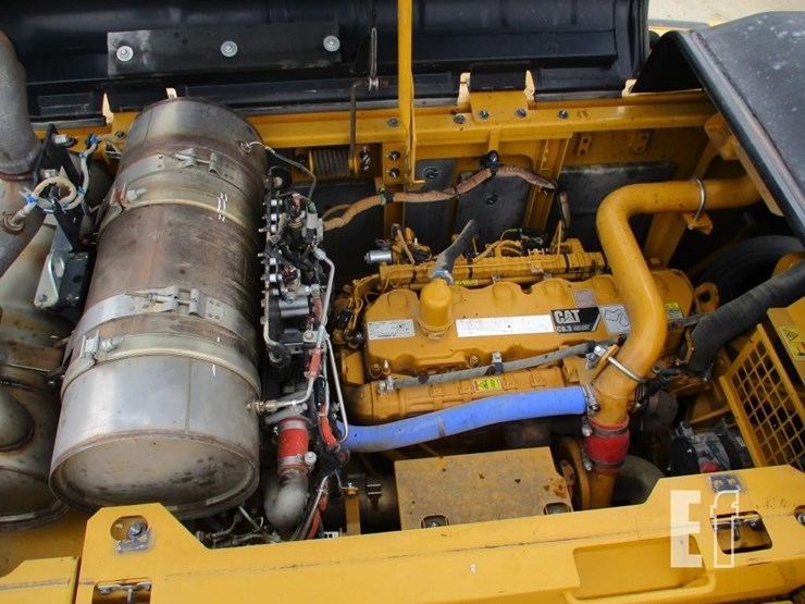 2015-caterpillar-336fl-image-5