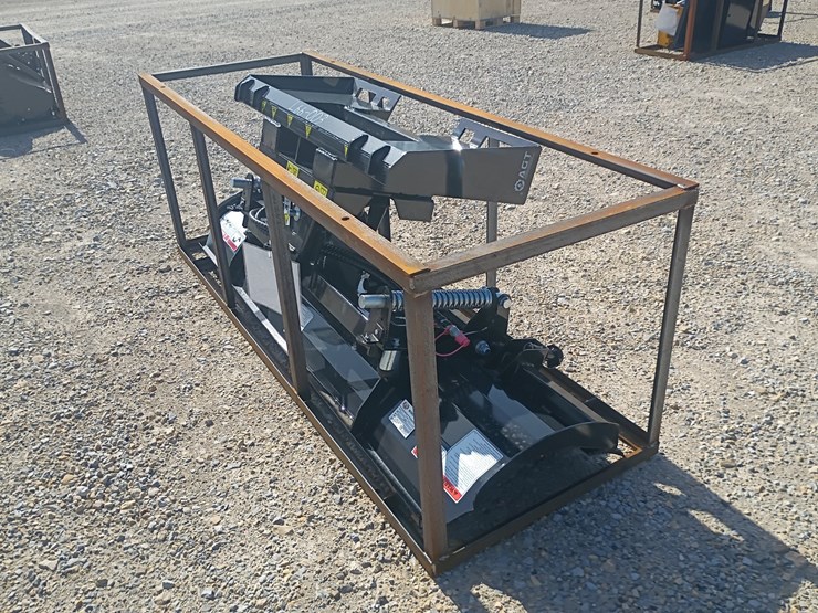 #l66-003-•-mower-king-dozer-blade-skid-steer-attachment-image-2
