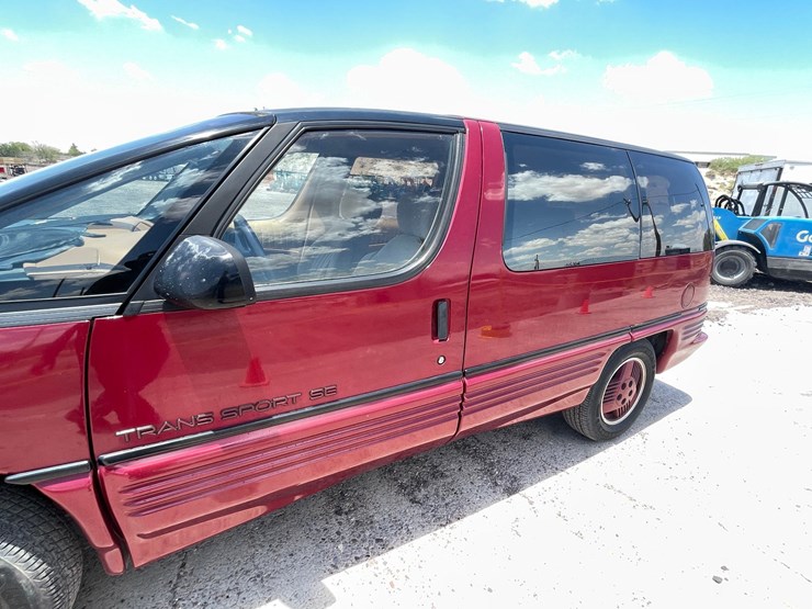 #2100-•-1990-pontiac-transport-van-se,-title-in-delay-image-44