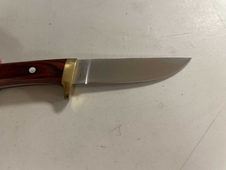 #10815-•-master-drop-point-knife-image-5