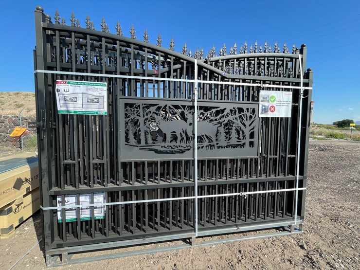 #2873-•-2026-unused-metal-farm-driveway-gate-image-2