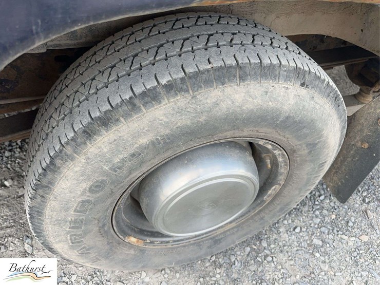 2006-ford-econoline-350-image-11