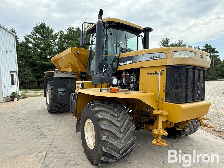 2007-cat-c9-image-3
