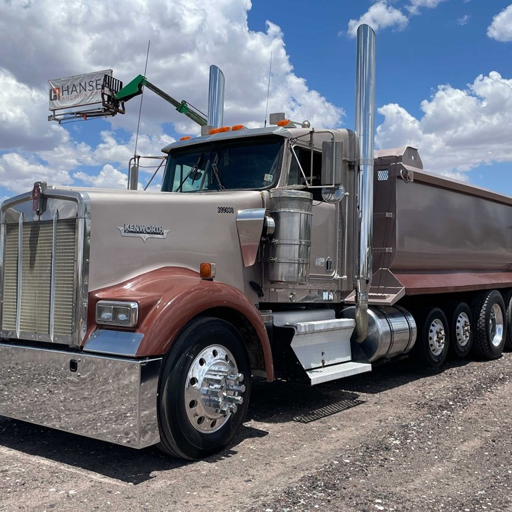 #2000 • 1999 Kenworth Dump Truck