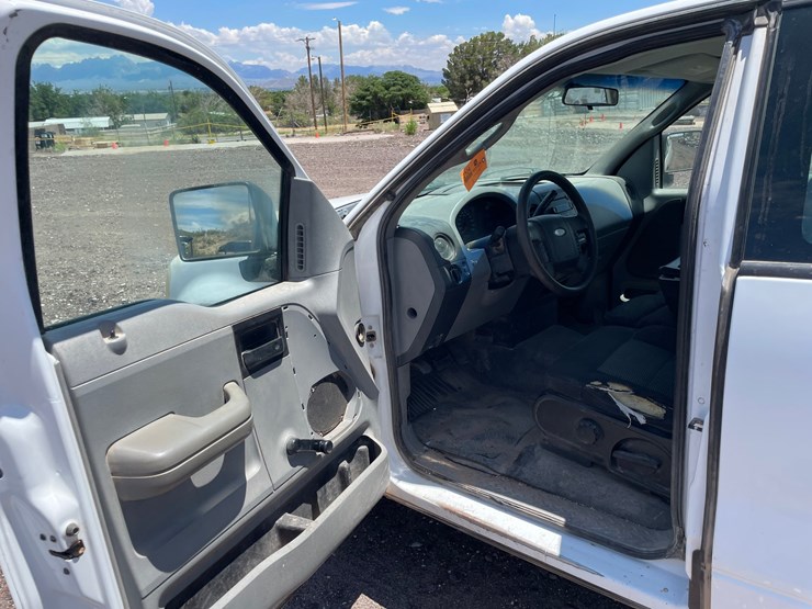 2004-ford-f150-image-38
