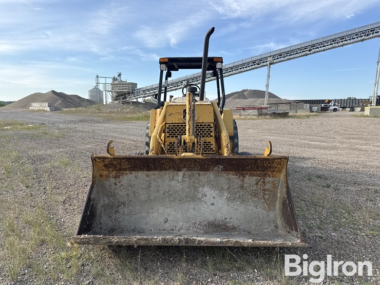1995-deere-210c-image-2
