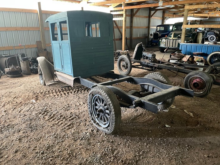 #1220-•-20's-era-chevy-pickup-(no-title)-image-4