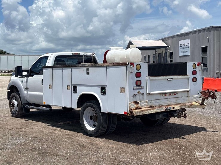2011-ford-f450-image-4