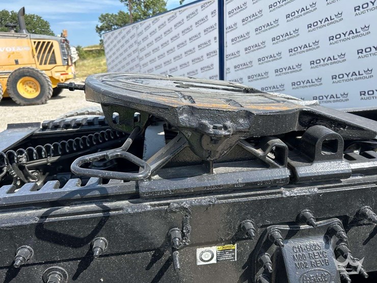 2020-peterbilt-389-image-26