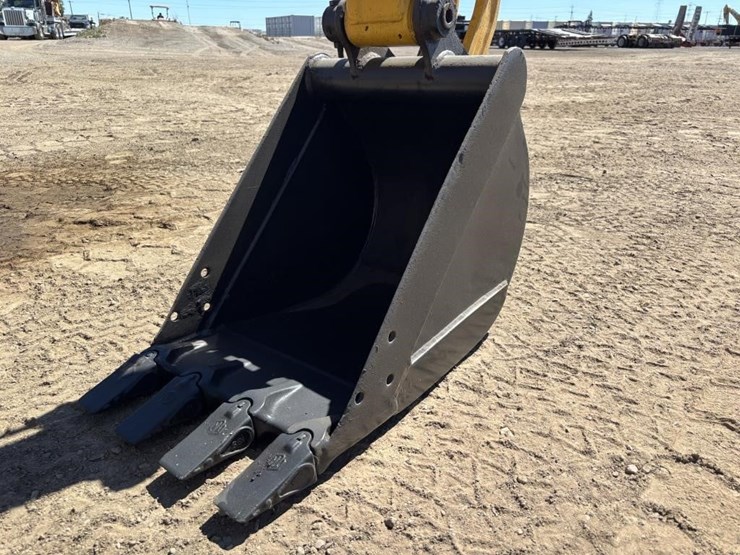 komatsu-pc28uu-image-10