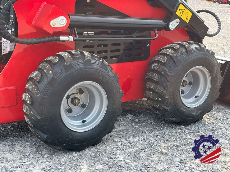 unused-2026-future-ft-323tz-skid-steer-loader-mini-skid-steer-image-7