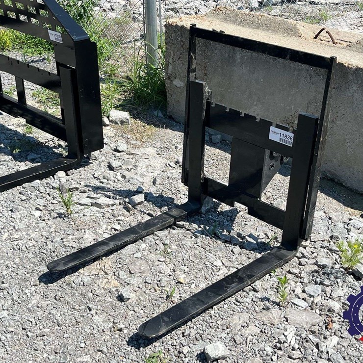 Unused 2026 FUTURE CRAWLER EXCAVATOR Forks