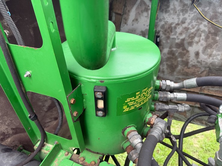 2011-john-deere-9770-sts-image-107