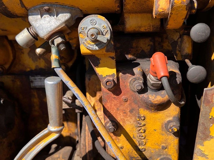 caterpillar-d2-image-24