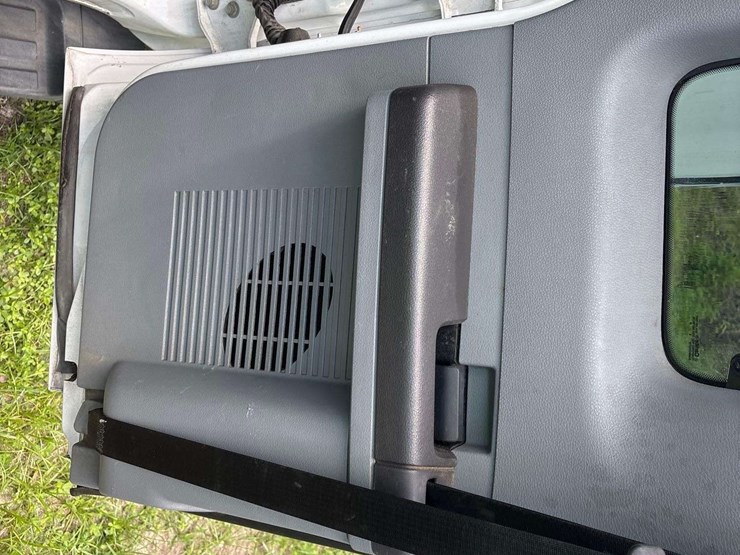 2016-ford-f550-image-15