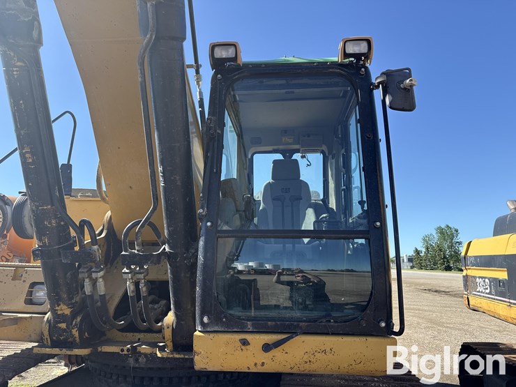 2010-caterpillar-345d-image-13