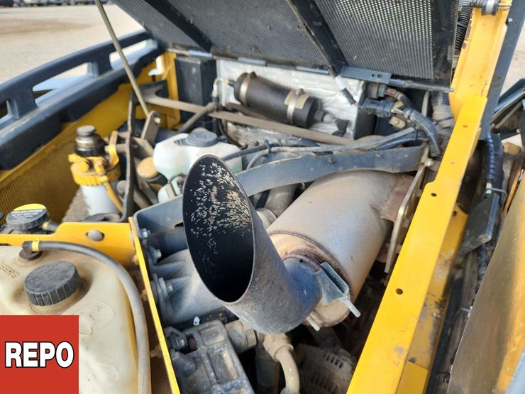 deere-326d-image-22