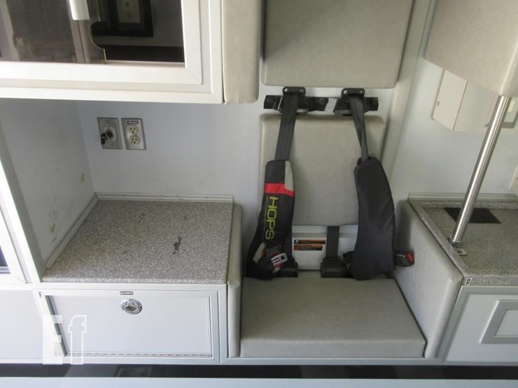 2016-kenworth-t270-image-22