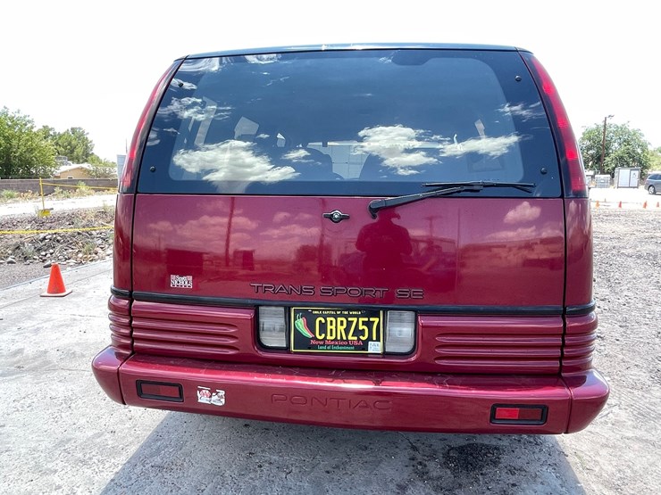 #2100-•-1990-pontiac-transport-van-se,-title-in-delay-image-49