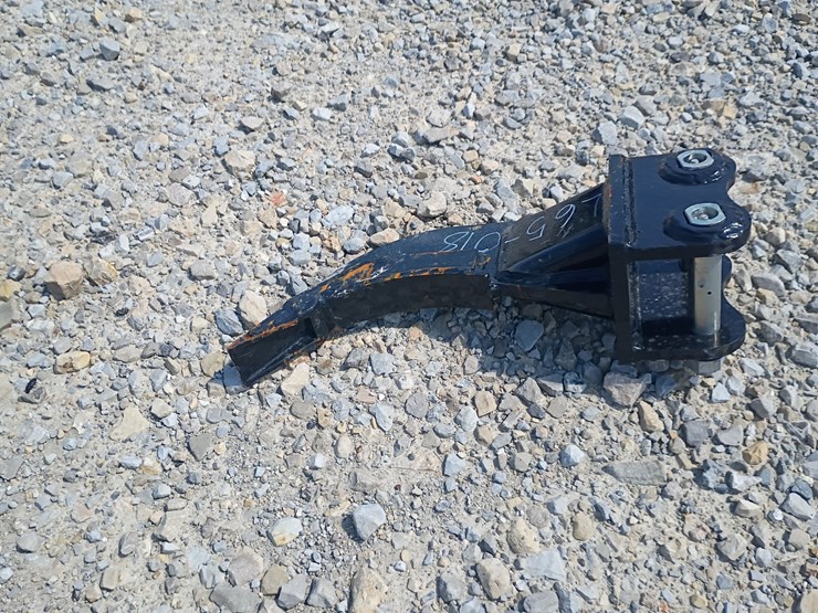 #l65-018-•-ireas-ripper-mini-excavator-attachment-image-3