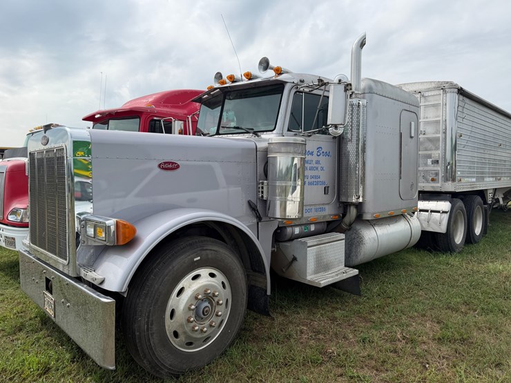 1989-peterbilt-379-image-1