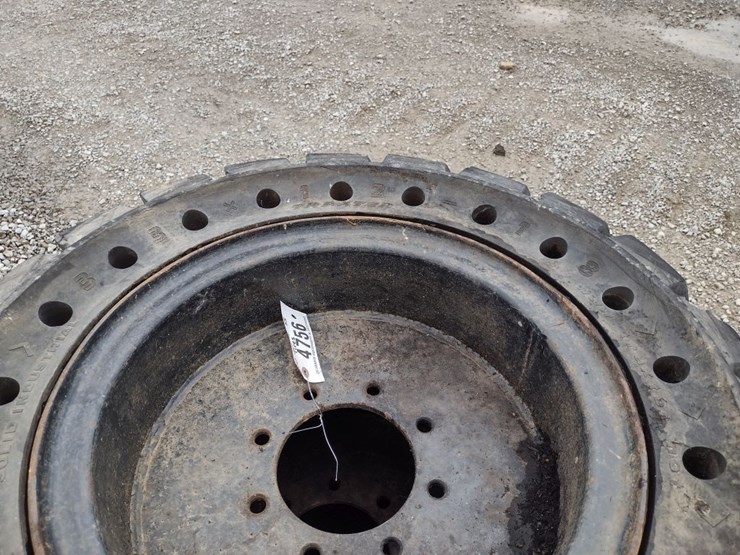 (4)-traxter-33x12-18-ss-tires-(qea-4756)-image-3
