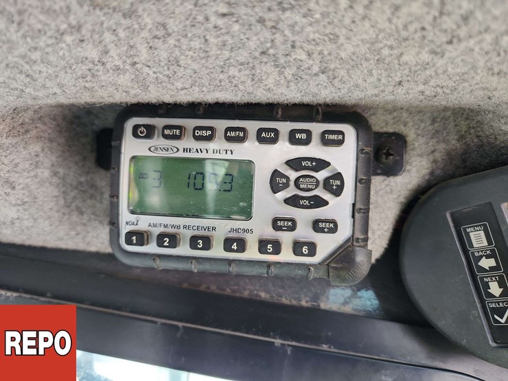 deere-326d-image-15